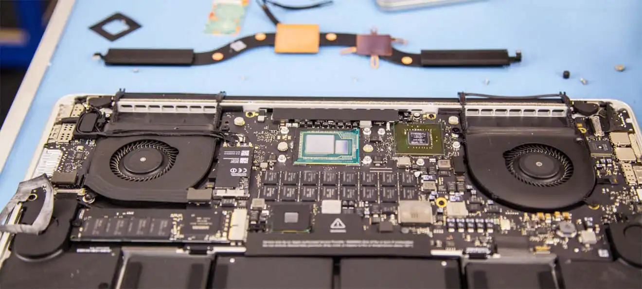 чистка ноутбука Apple MacBook в Чехове